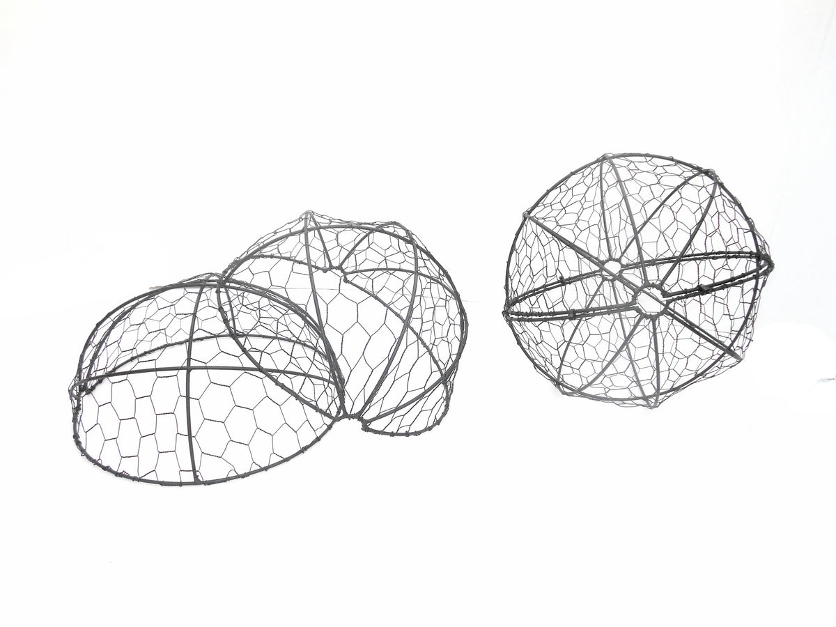 Add Wire Mesh to Frame – Top Topiary